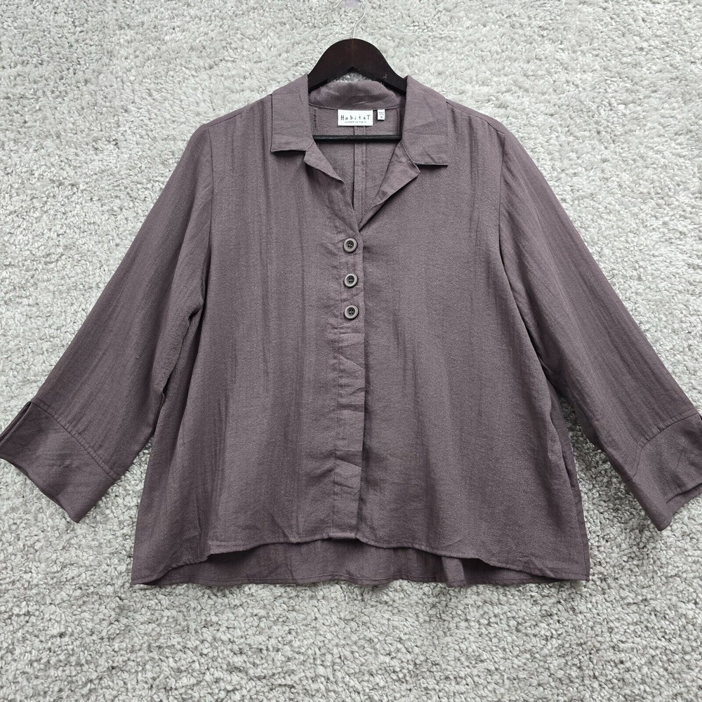 Habitat Women Textured Button Up Shirt Size Medium Lagenlook Office Flowy